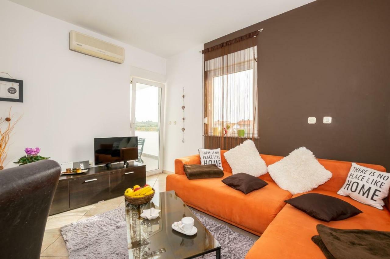 Apartment Keti Fažana Kültér fotó