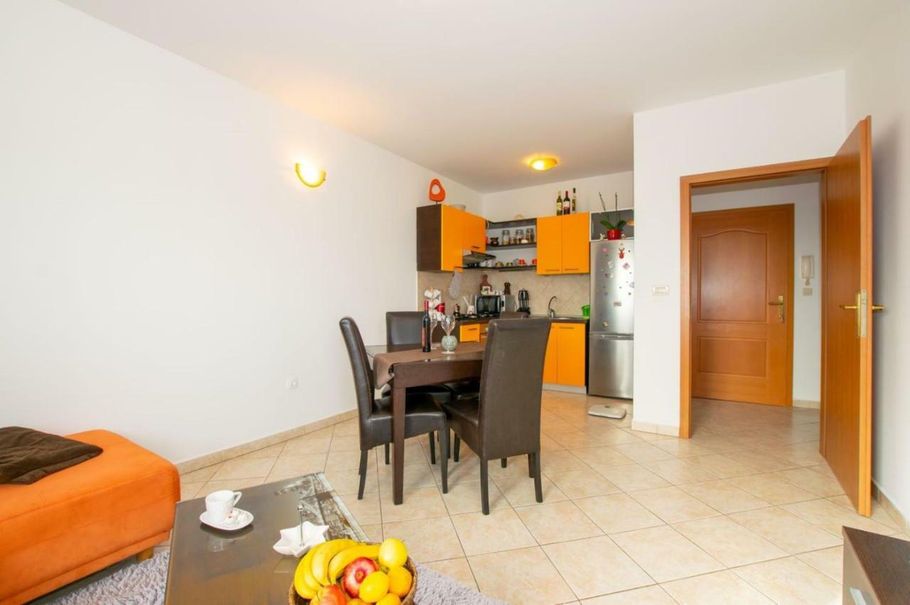Apartment Keti Fažana Kültér fotó